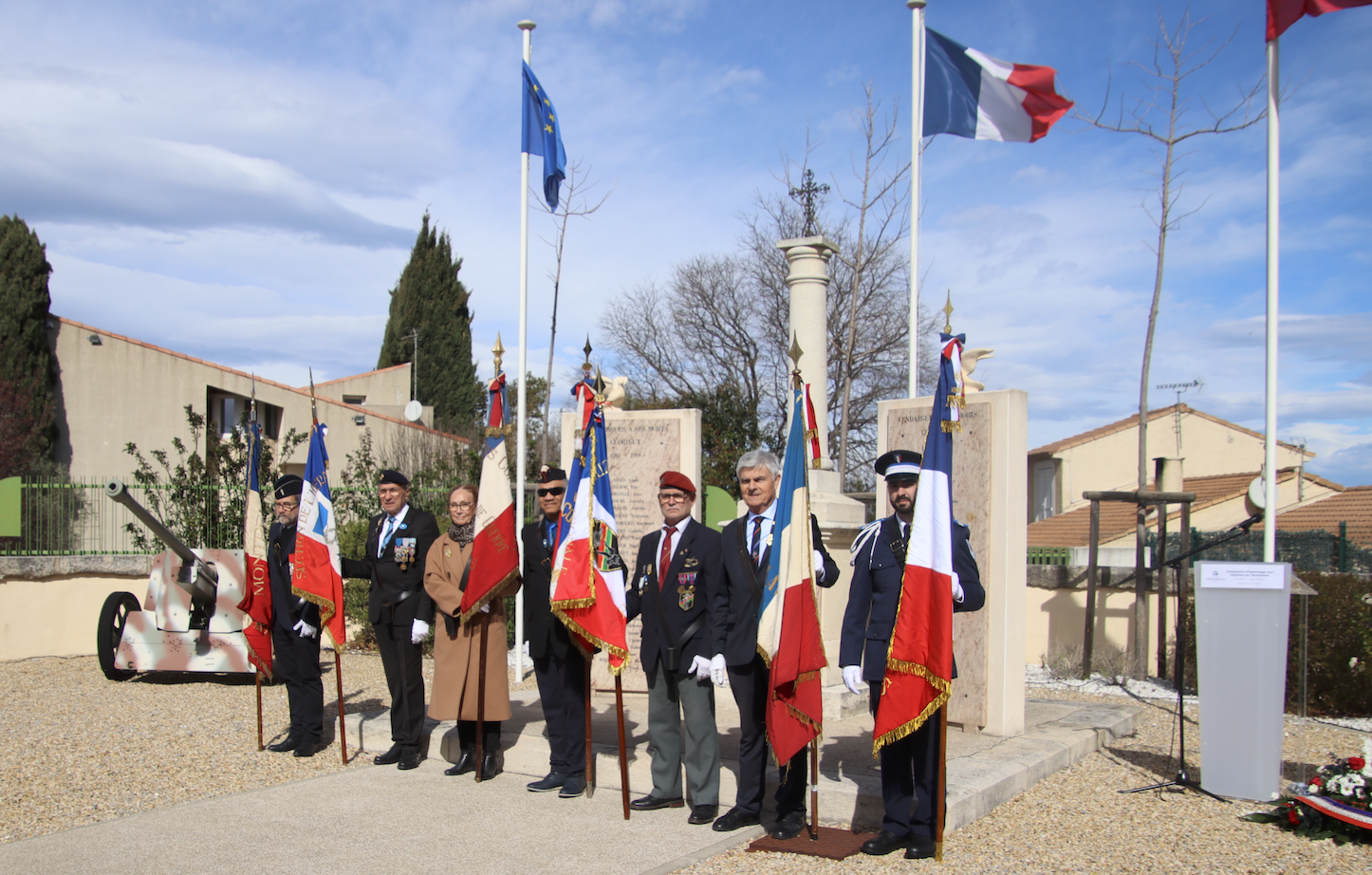 Jacques DARRICARRERE, porte-drapeau du secteur N°3