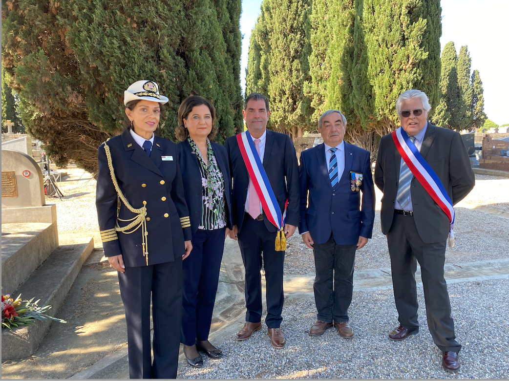 Lieutenant-colonel Sandra JONJIC, attachée de défense à l'ambassade de Croatie en France, Senka BURIC, chargée d'affaire à l'ambassade de Croatie en France, Jean-François SOTO, maire de Gignac, conseiller départemental, Yvan MARCOU, président de l’ANMONM 34, François COLOMBIER, adjoint au maire, président du Souvenir Français.