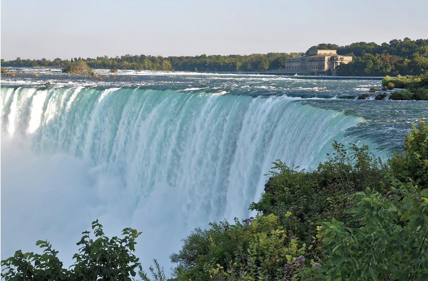 UNE GRANDE  "PREMIERE" : UN VOYAGE D'AUTOMNE DE L'ANMONM AU CANADA 