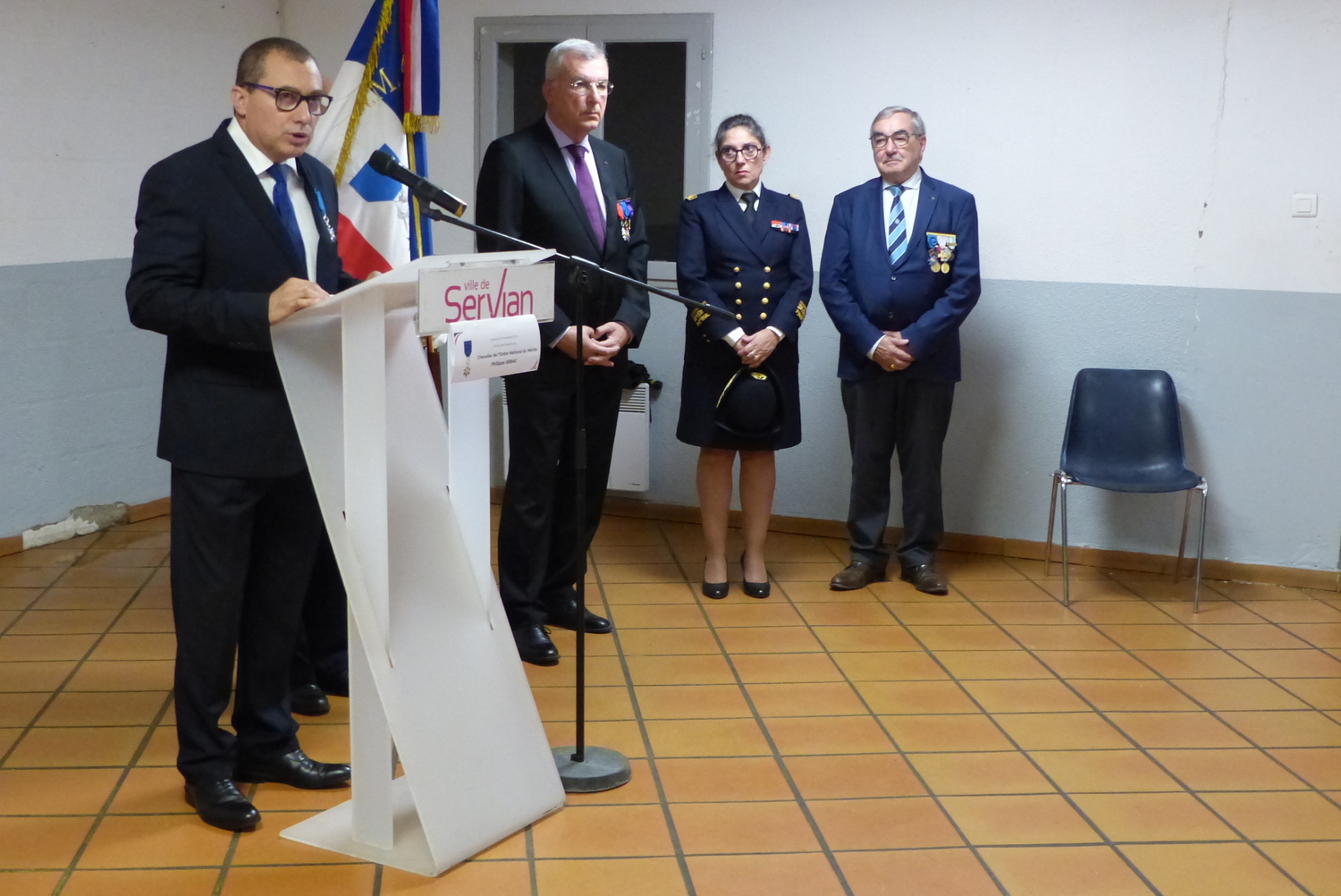 Samedi 9 novembre 2024 - Servian - Remise des insignes de chevalier ONM à Philippe SEBAG.